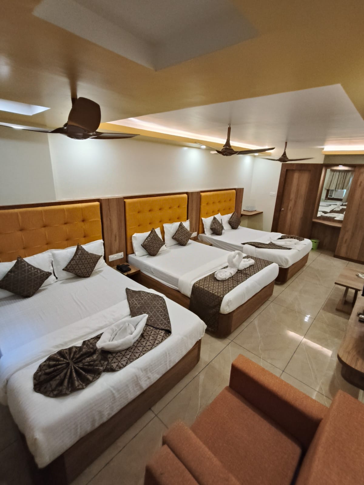 Premium Room (6 Occupancy)